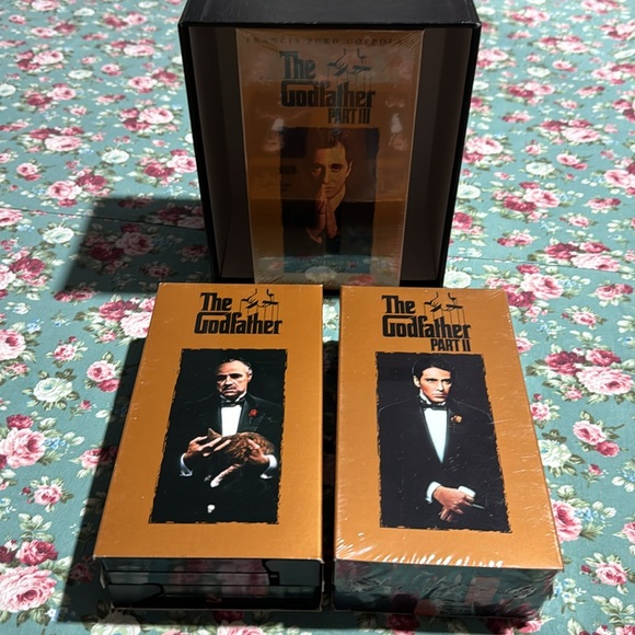 The Godfather movie collection on VHS 📼 3 tapes, two unopened. Like new 💫 🍿!! - Picture 4 of 6